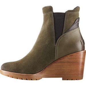Sorel Chelsea Wedge Boot, Size 9.5, Sage Green